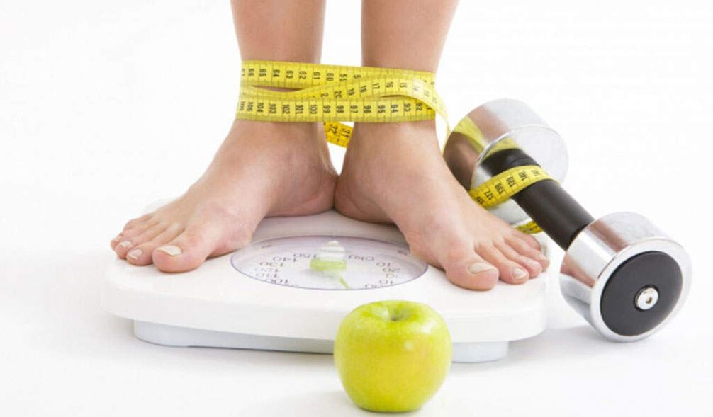 legs on the scales and weight loss methods