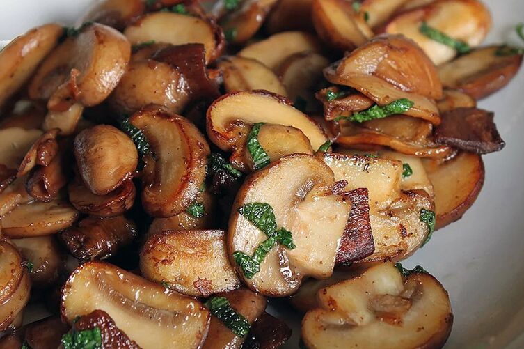 Mushrooms from the diet for gout should be excluded